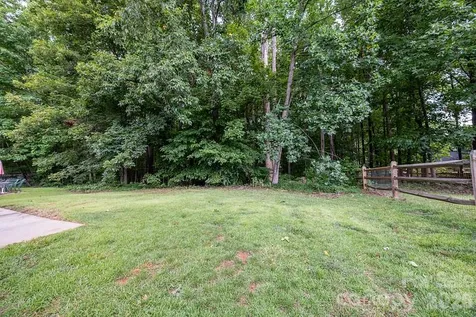 2502 Hemby Woods Drive Charlotte NC 28262