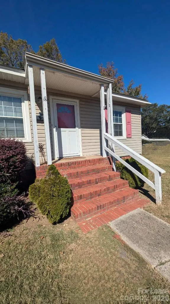 3216 Weston Street Charlotte NC 28209