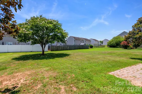 2937 Westbury Court Dallas NC 28034