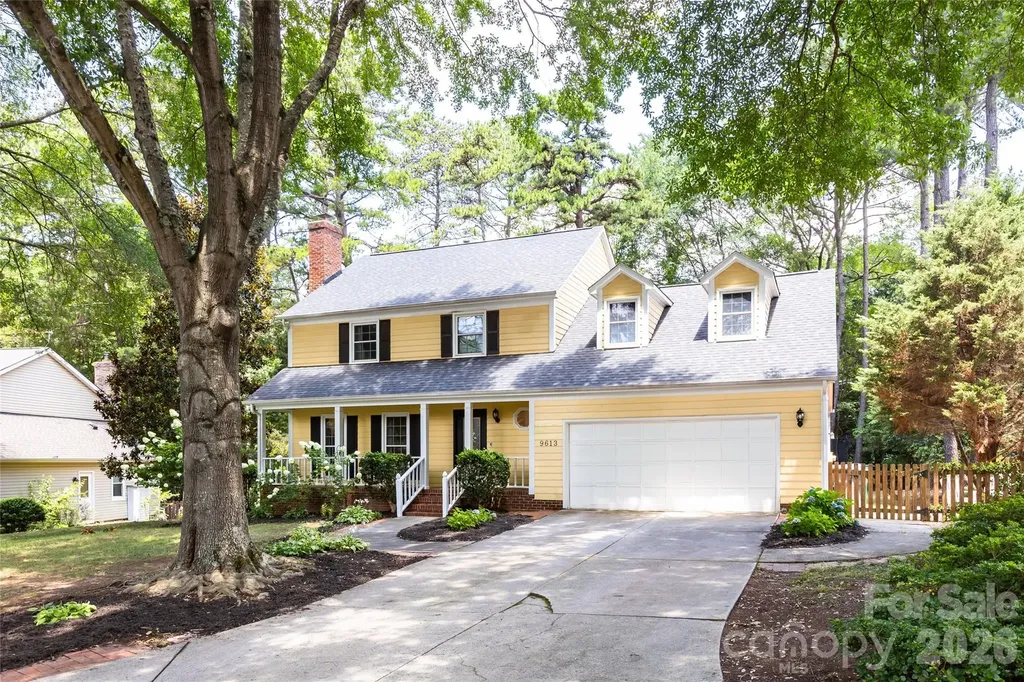 9613 Fairmead Drive Charlotte NC 28269