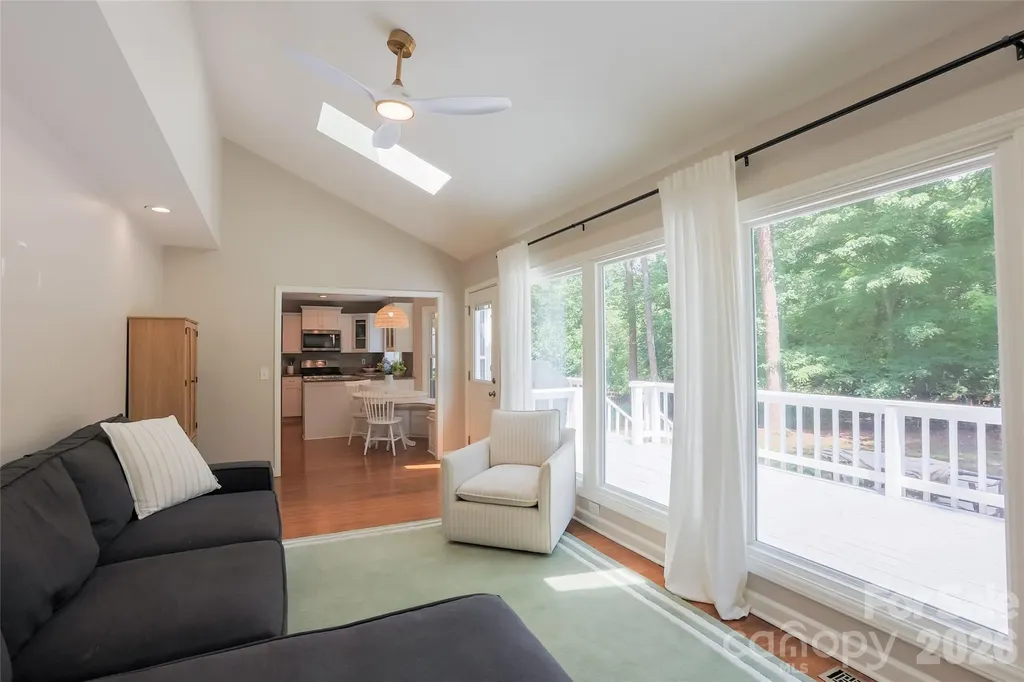 9613 Fairmead Drive Charlotte NC 28269