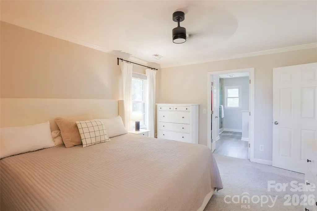 9613 Fairmead Drive Charlotte NC 28269