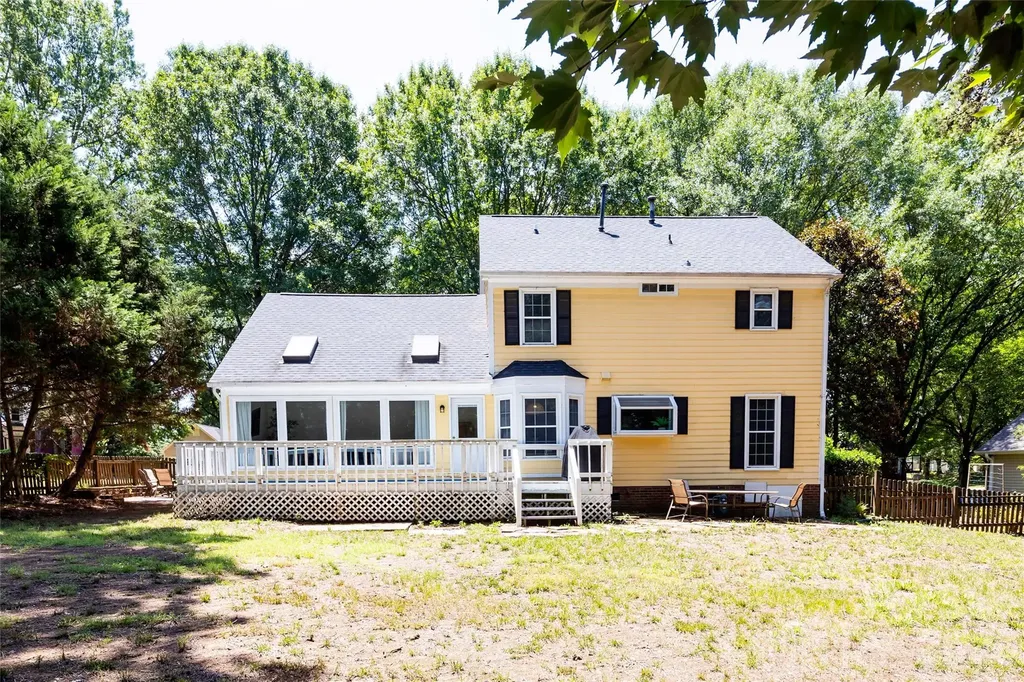 9613 Fairmead Drive Charlotte NC 28269