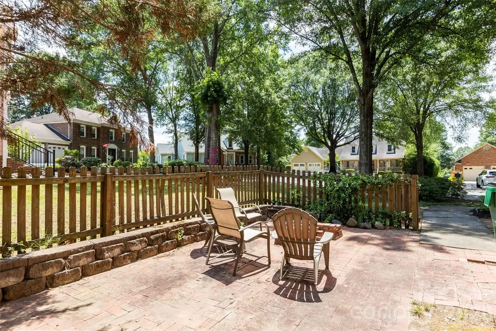 9613 Fairmead Drive Charlotte NC 28269