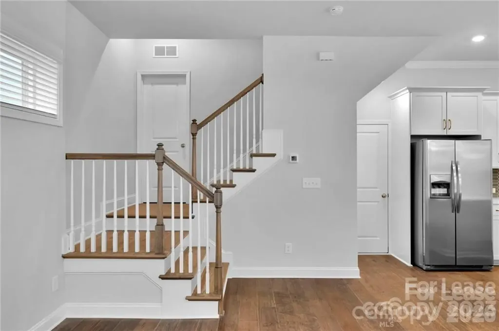 6327 Southgrove Street Charlotte NC 28277