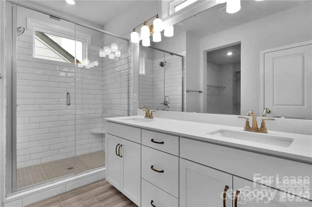 6327 Southgrove Street Charlotte NC 28277