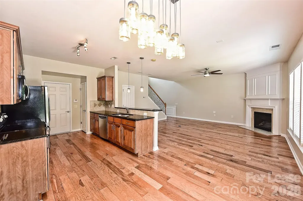 9824 Carson Whitley Avenue Charlotte NC 28277