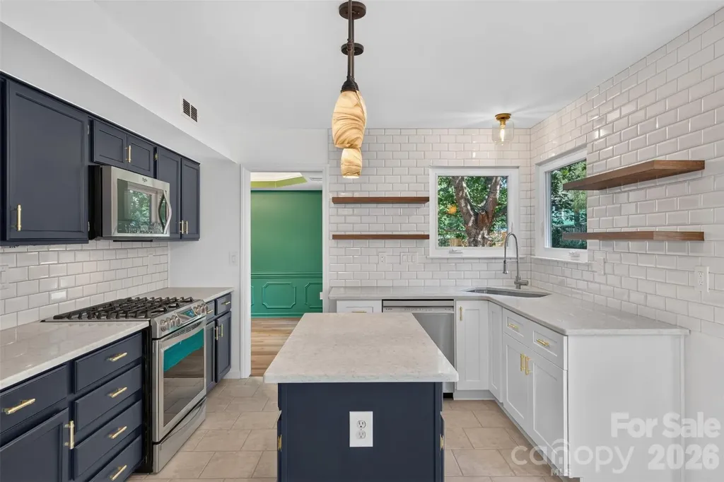 6815 Oldecastle Court Charlotte NC 28277