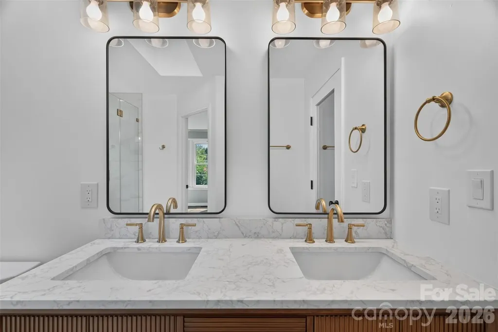 6815 Oldecastle Court Charlotte NC 28277
