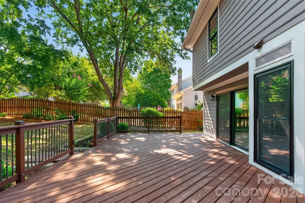6815 Oldecastle Court Charlotte NC 28277