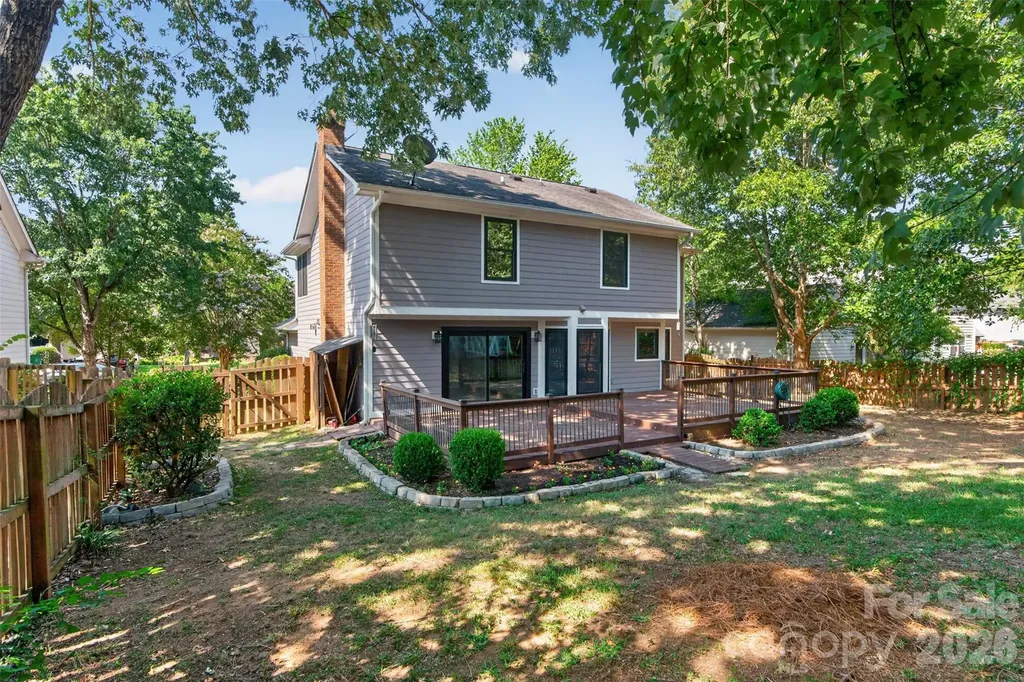 6815 Oldecastle Court Charlotte NC 28277