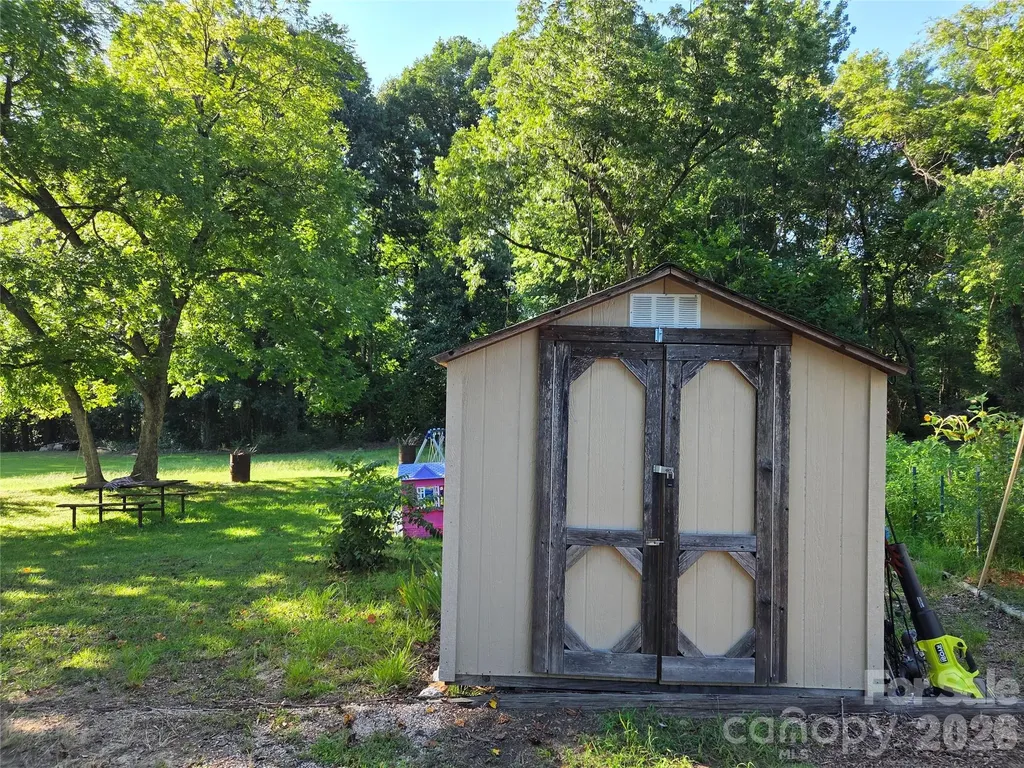 174 Cannon Avenue NW Concord NC 28025