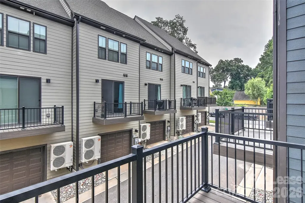 421 Spearfield Lane Charlotte NC 28205