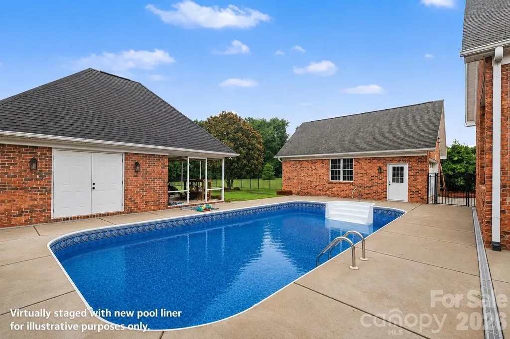 1004 Creekwalk Drive Stanley NC 28164