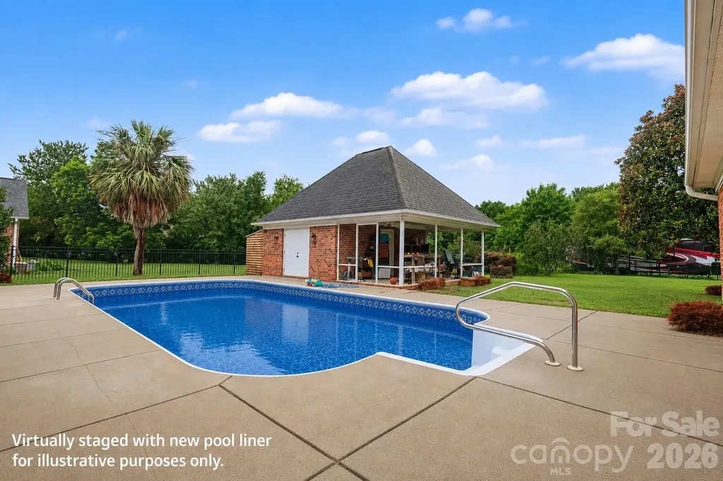 1004 Creekwalk Drive Stanley NC 28164