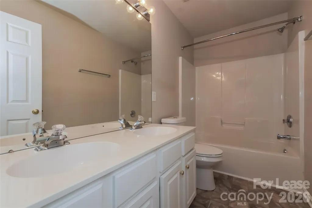 15118 Edindale Drive Charlotte NC 28277