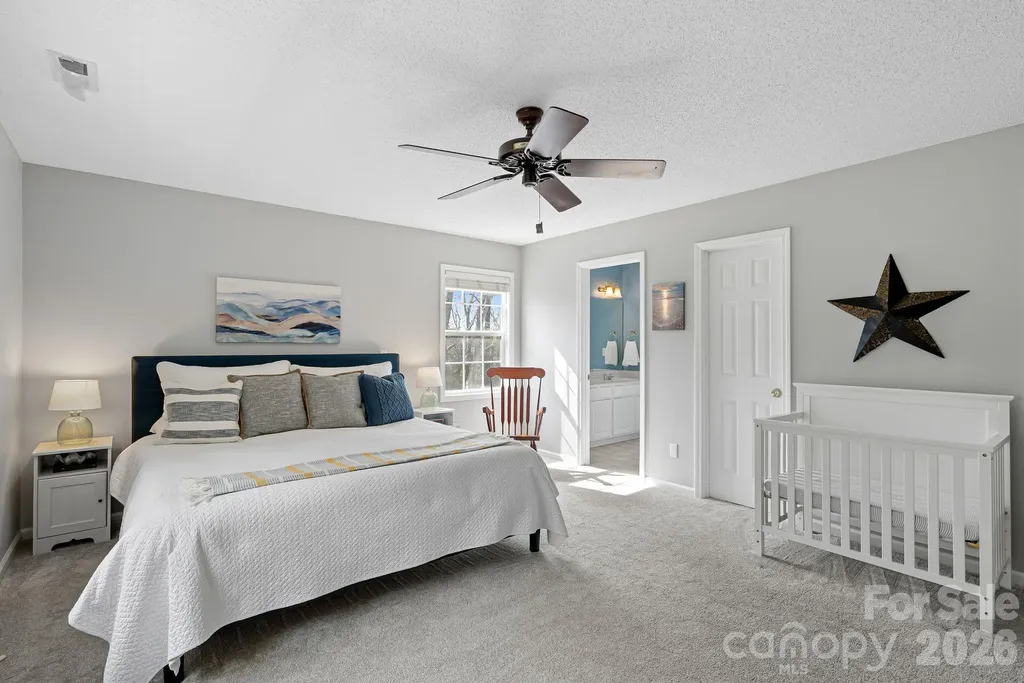 505 Kings Ridge Asheville NC 28804