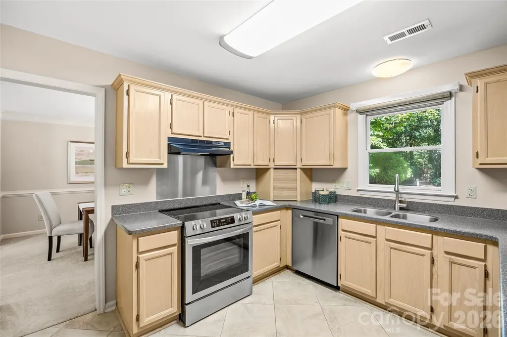 9120 Cameron Wood Drive Charlotte NC 28210