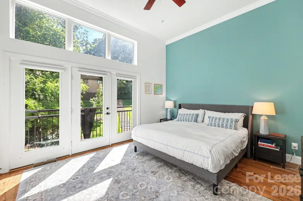 239 N Dotger Avenue Charlotte NC 28207