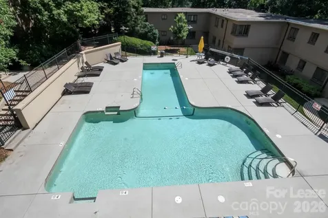 239 N Dotger Avenue Charlotte NC 28207