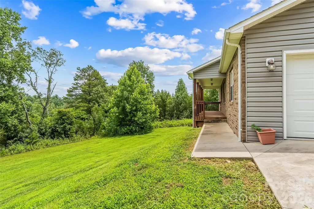 4683 Hickory Nut Ridge Road Granite Falls NC 28630