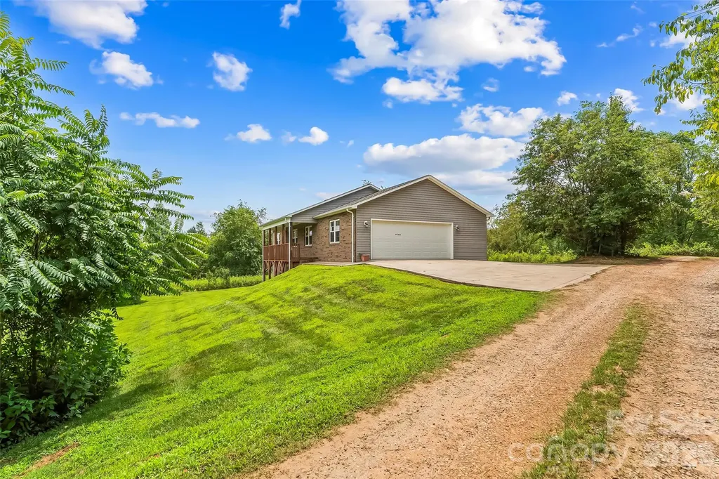 4683 Hickory Nut Ridge Road Granite Falls NC 28630