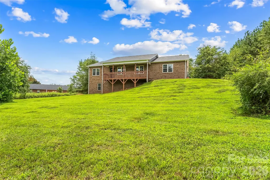 4683 Hickory Nut Ridge Road Granite Falls NC 28630