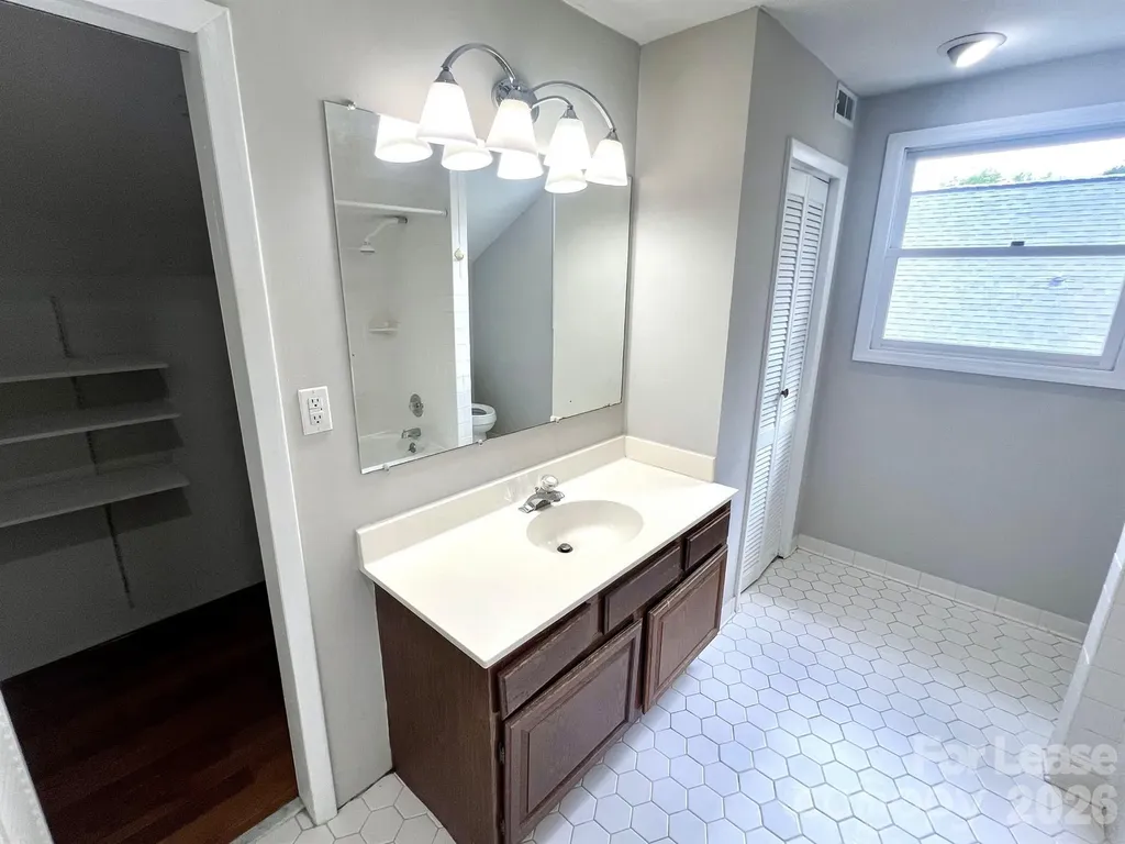 2125 Scott Avenue Charlotte NC 28203