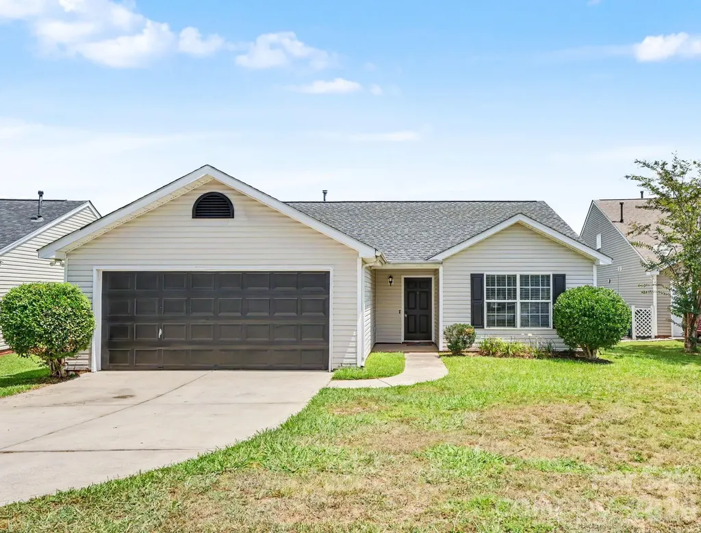 1745 Southwind Drive Charlotte NC 28216