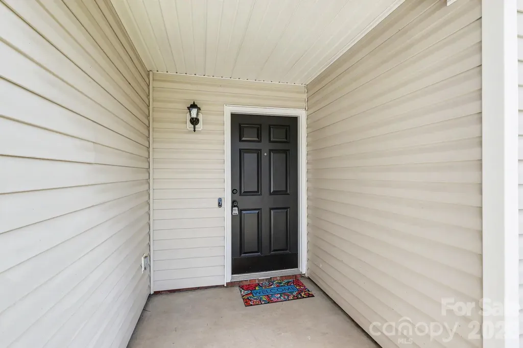 1745 Southwind Drive Charlotte NC 28216