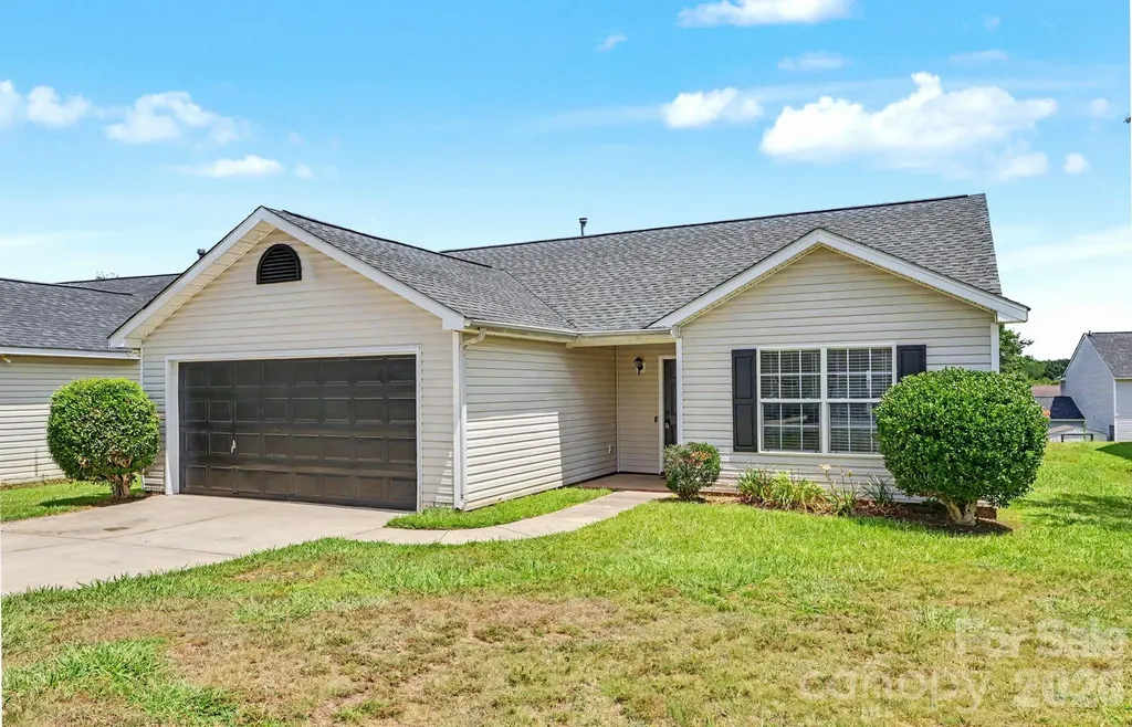 1745 Southwind Drive Charlotte NC 28216