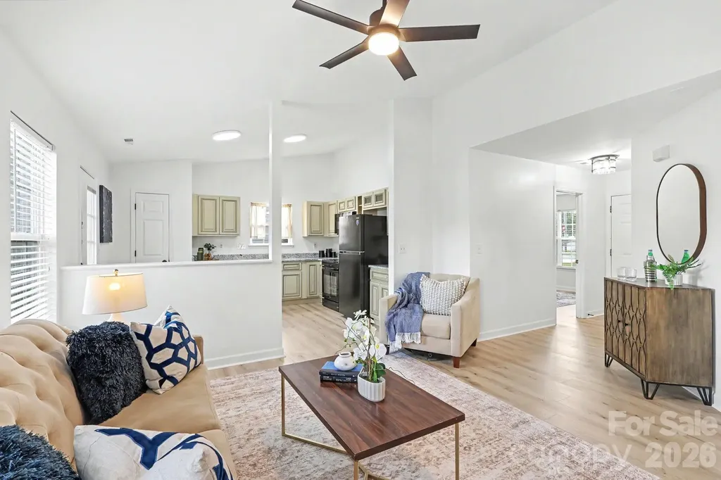 1745 Southwind Drive Charlotte NC 28216