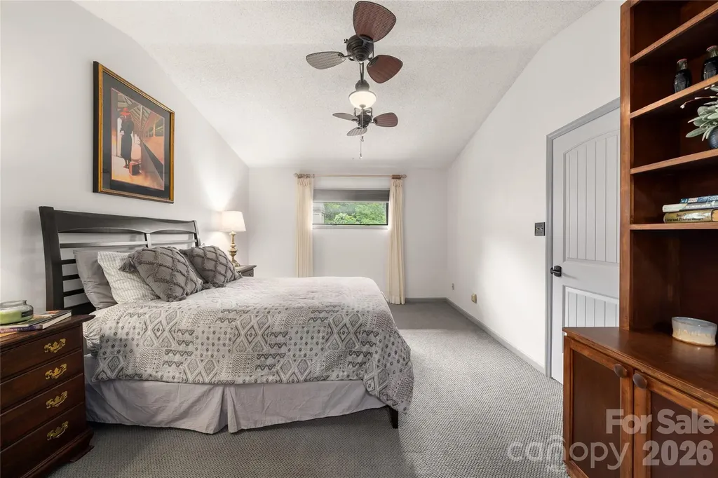 106 Deerlake Drive Asheville NC 28803