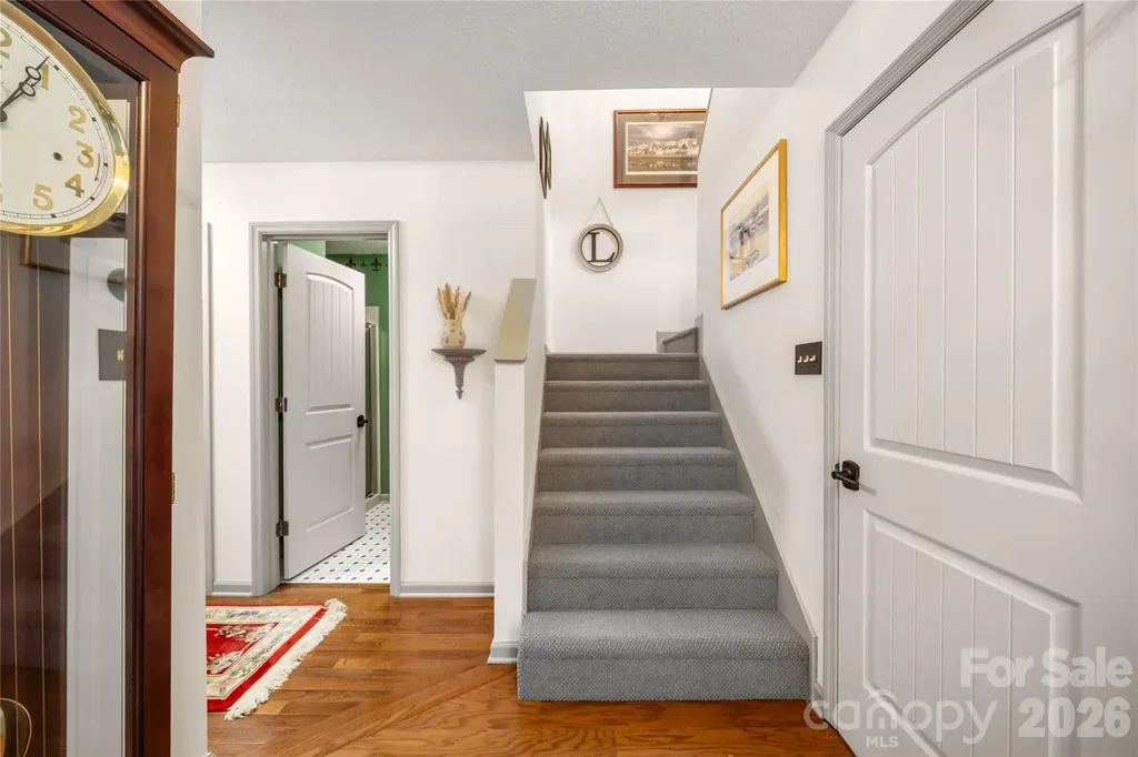 106 Deerlake Drive Asheville NC 28803