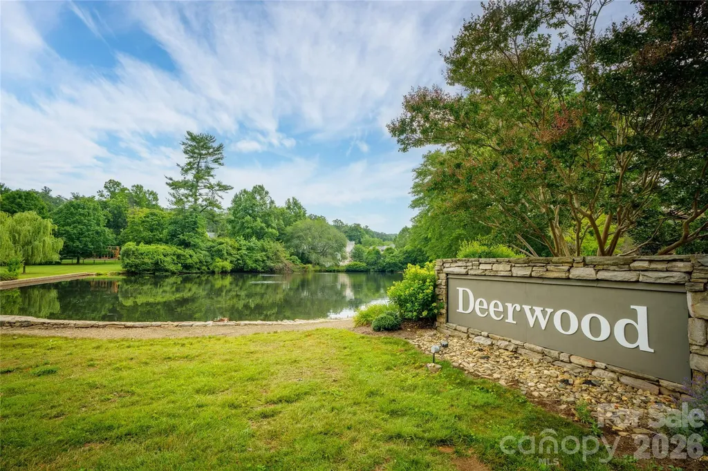 106 Deerlake Drive Asheville NC 28803
