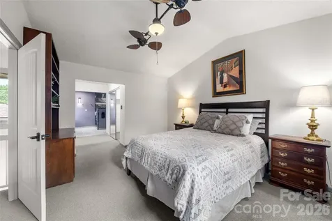 106 Deerlake Drive Asheville NC 28803