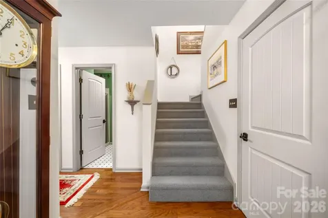 106 Deerlake Drive Asheville NC 28803