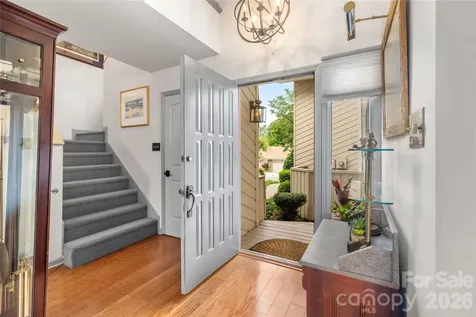 106 Deerlake Drive Asheville NC 28803