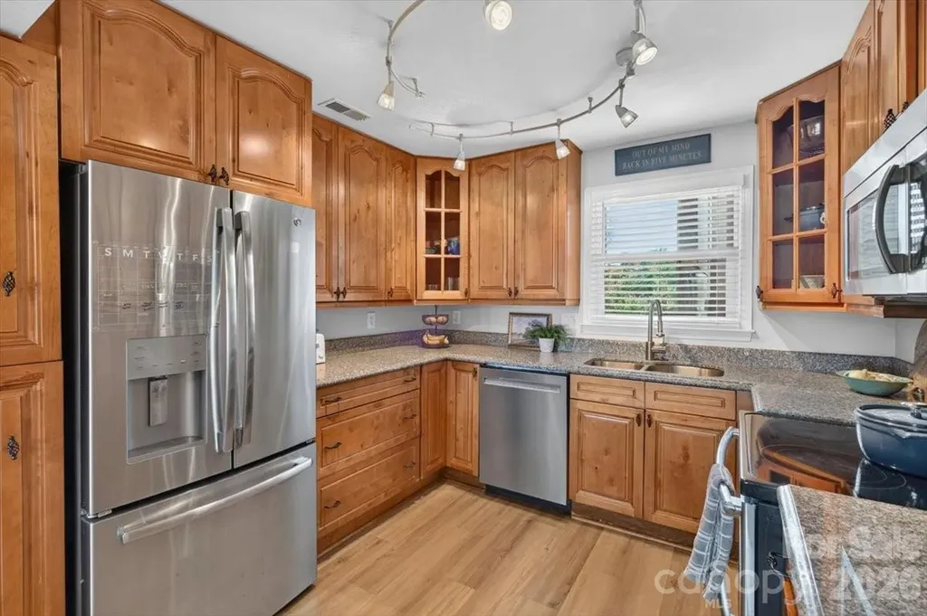 9709 Emerald Point Drive Charlotte NC 28278