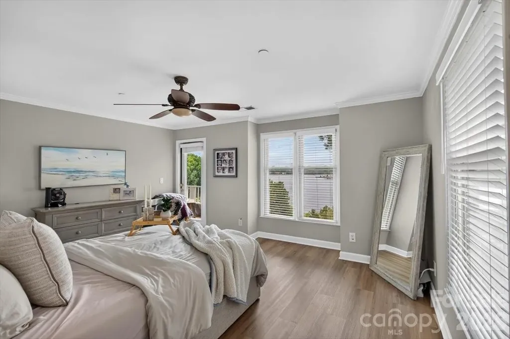 9709 Emerald Point Drive Charlotte NC 28278
