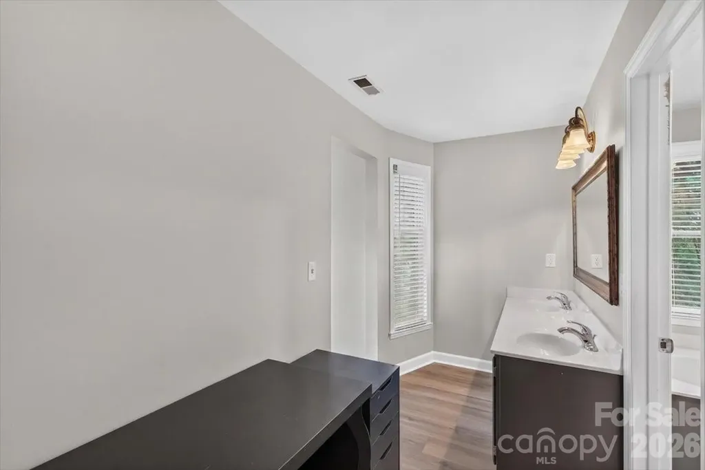 9709 Emerald Point Drive Charlotte NC 28278