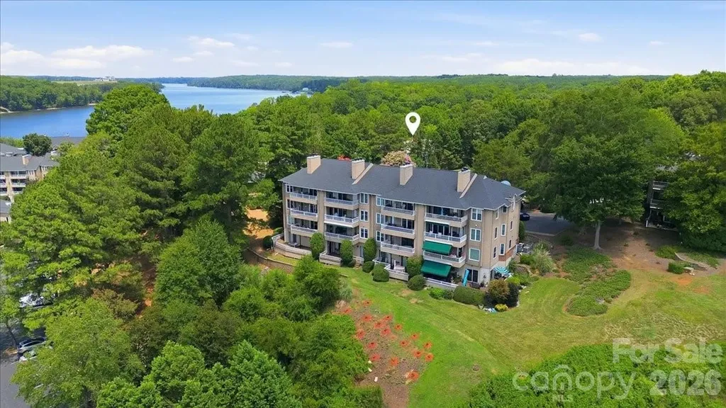 9709 Emerald Point Drive Charlotte NC 28278