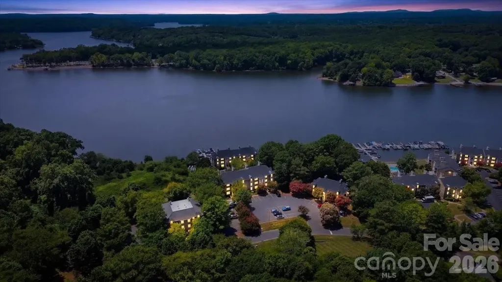 9709 Emerald Point Drive Charlotte NC 28278