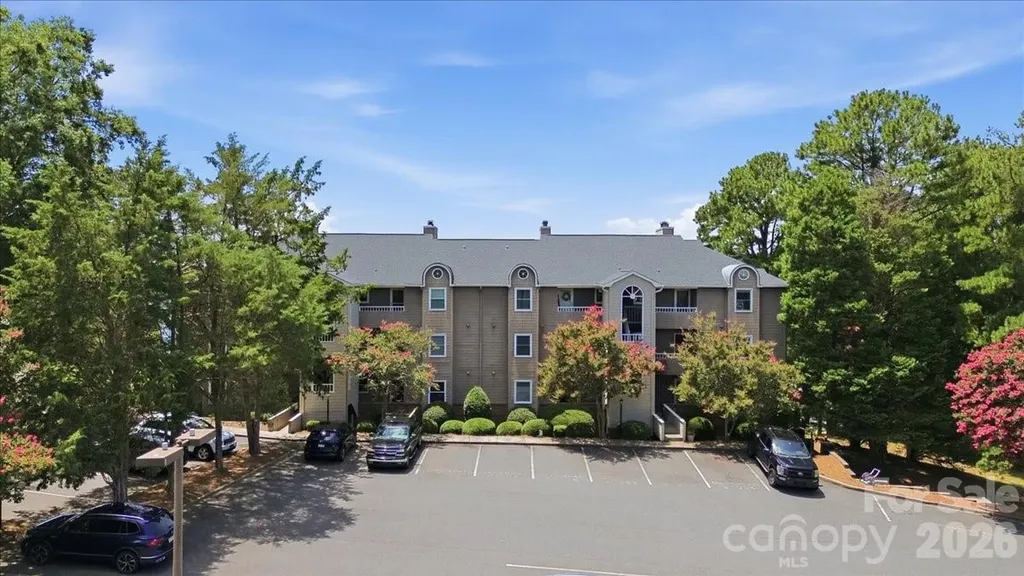 9709 Emerald Point Drive Charlotte NC 28278
