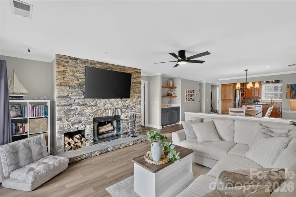 9709 Emerald Point Drive Charlotte NC 28278
