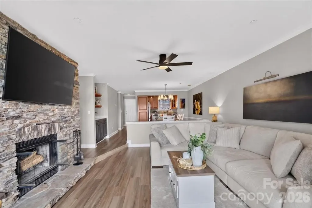 9709 Emerald Point Drive Charlotte NC 28278
