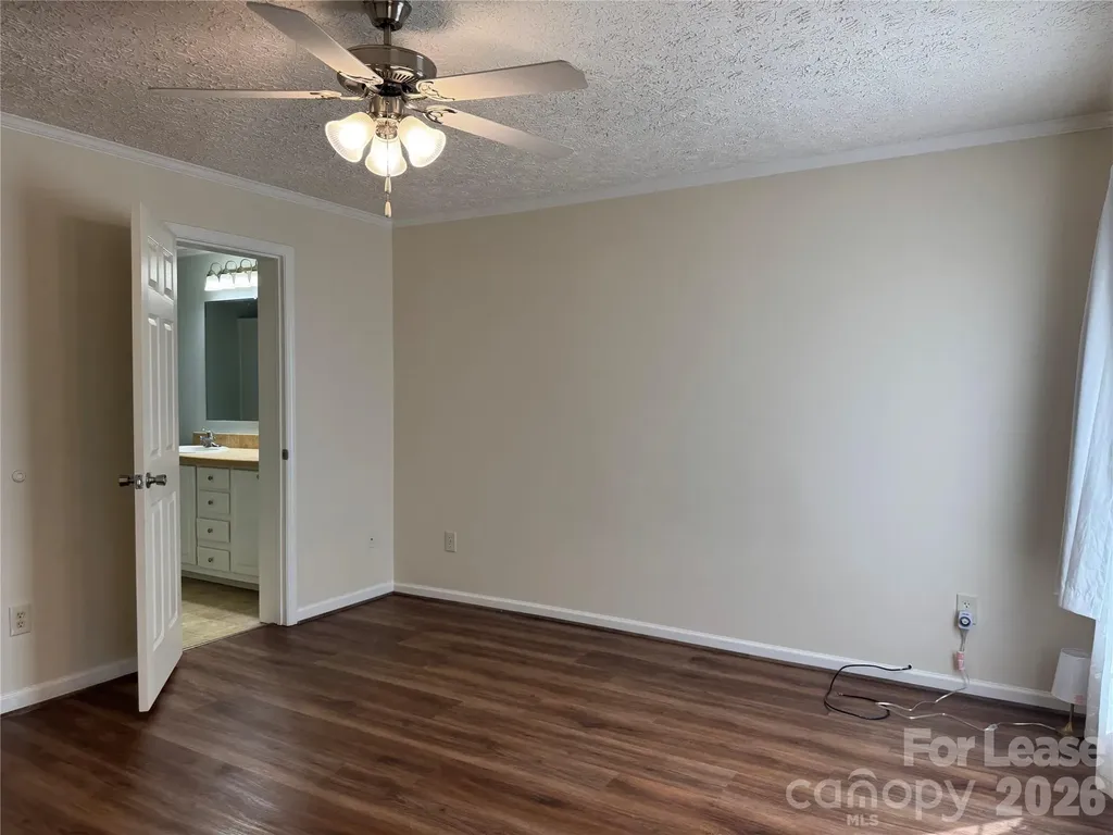 2805 Sweeping Pine Lane Denver NC 28037