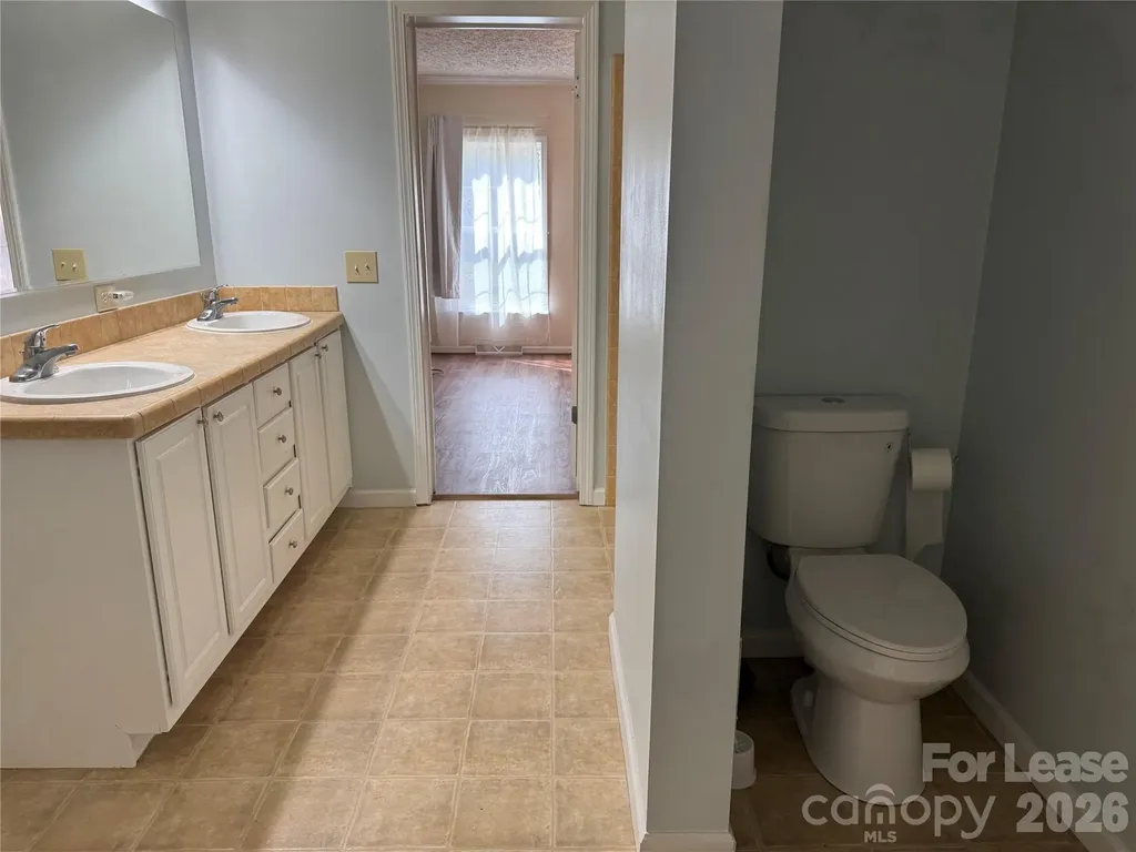 2805 Sweeping Pine Lane Denver NC 28037