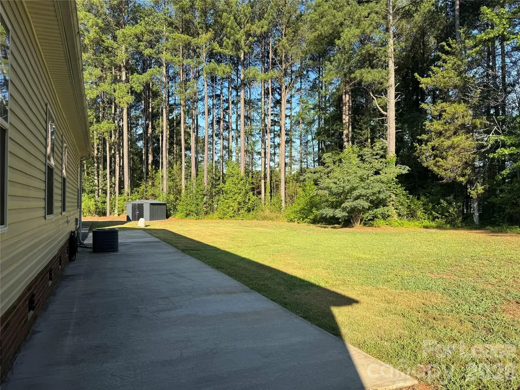2805 Sweeping Pine Lane Denver NC 28037