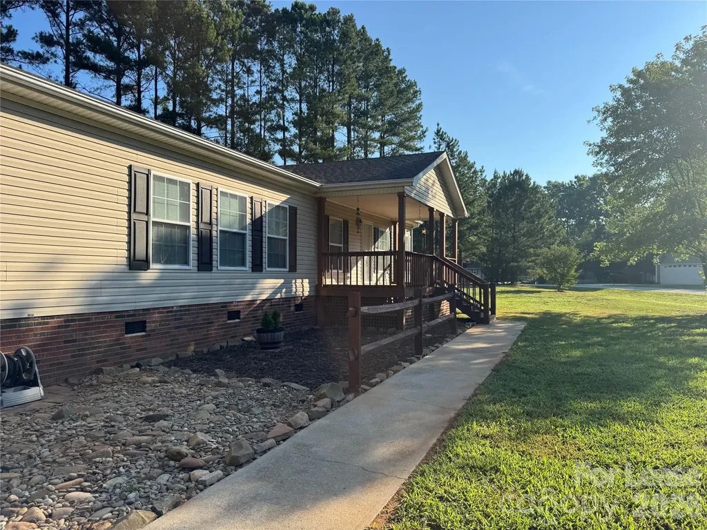 2805 Sweeping Pine Lane Denver NC 28037